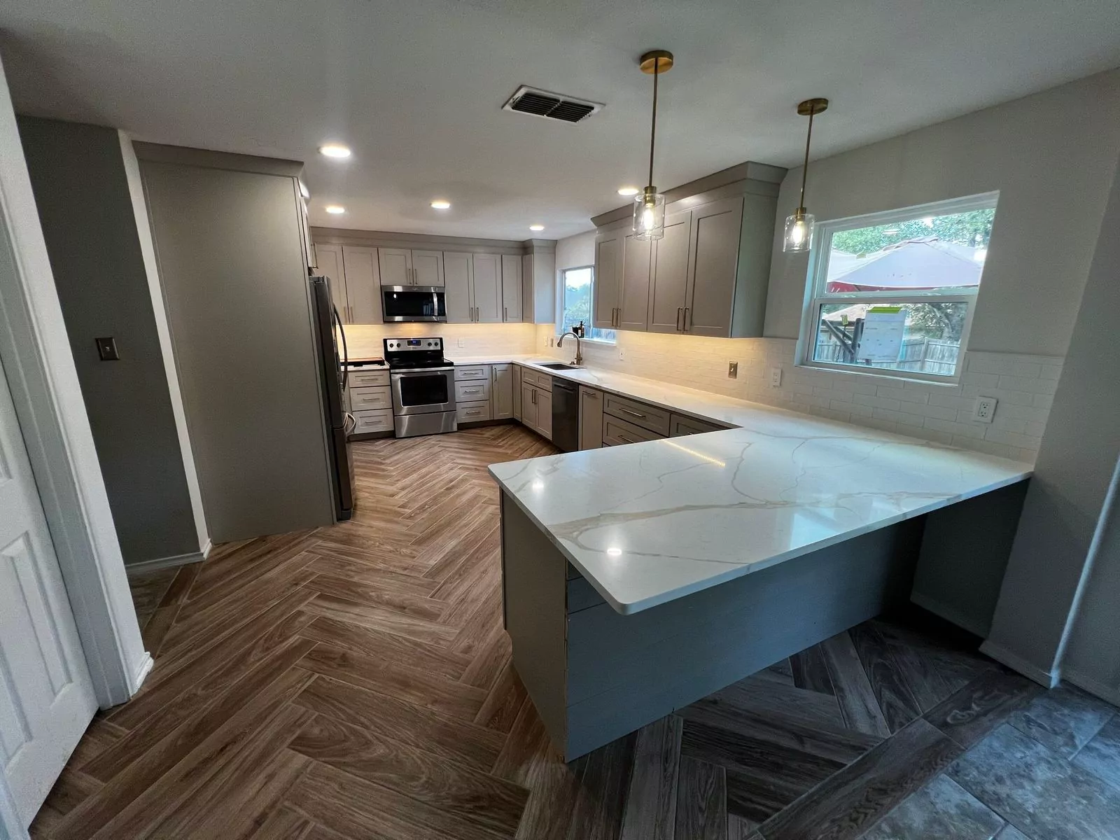 Taupe kitchen by Flip Fixer