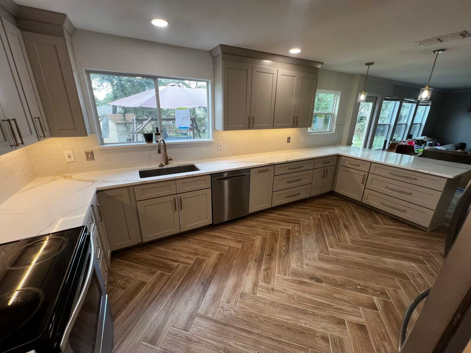 Taupe kitchen by Flip Fixer