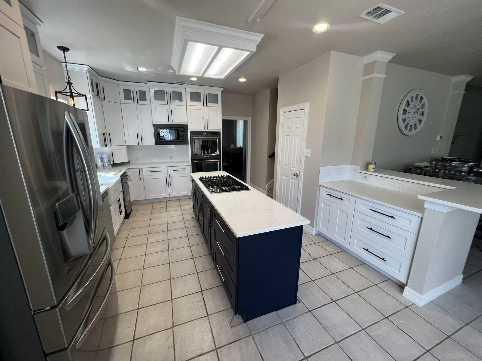 Two-tone kitchen by Flip Fixer