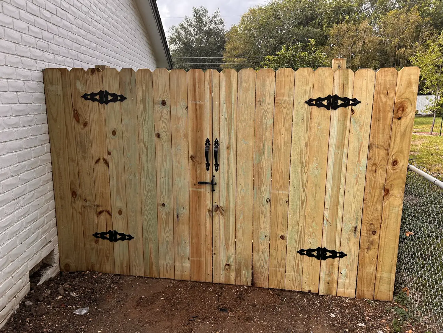 New double gate with black hardware