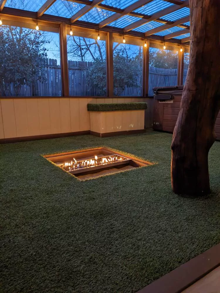 Pergola patio with dining table